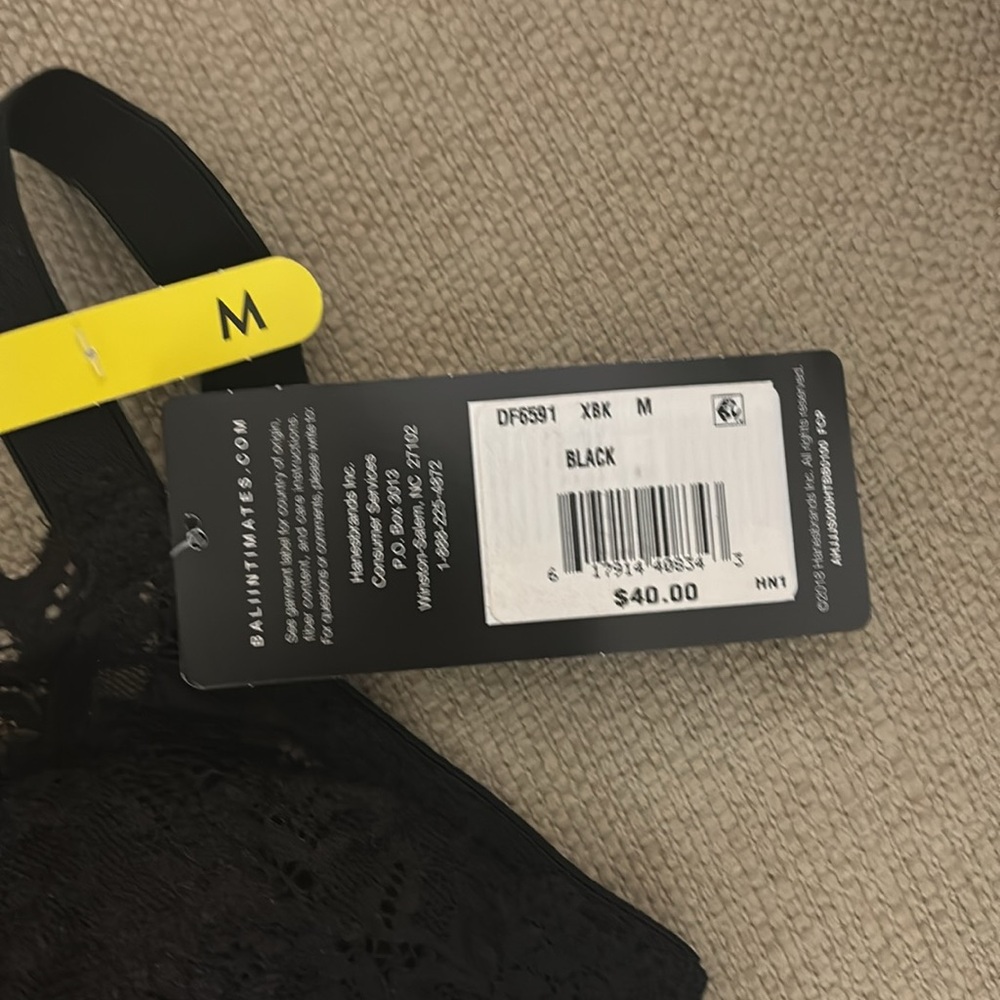 NWT - Bali lace comfort wireless bra. - Picture 2 of 4